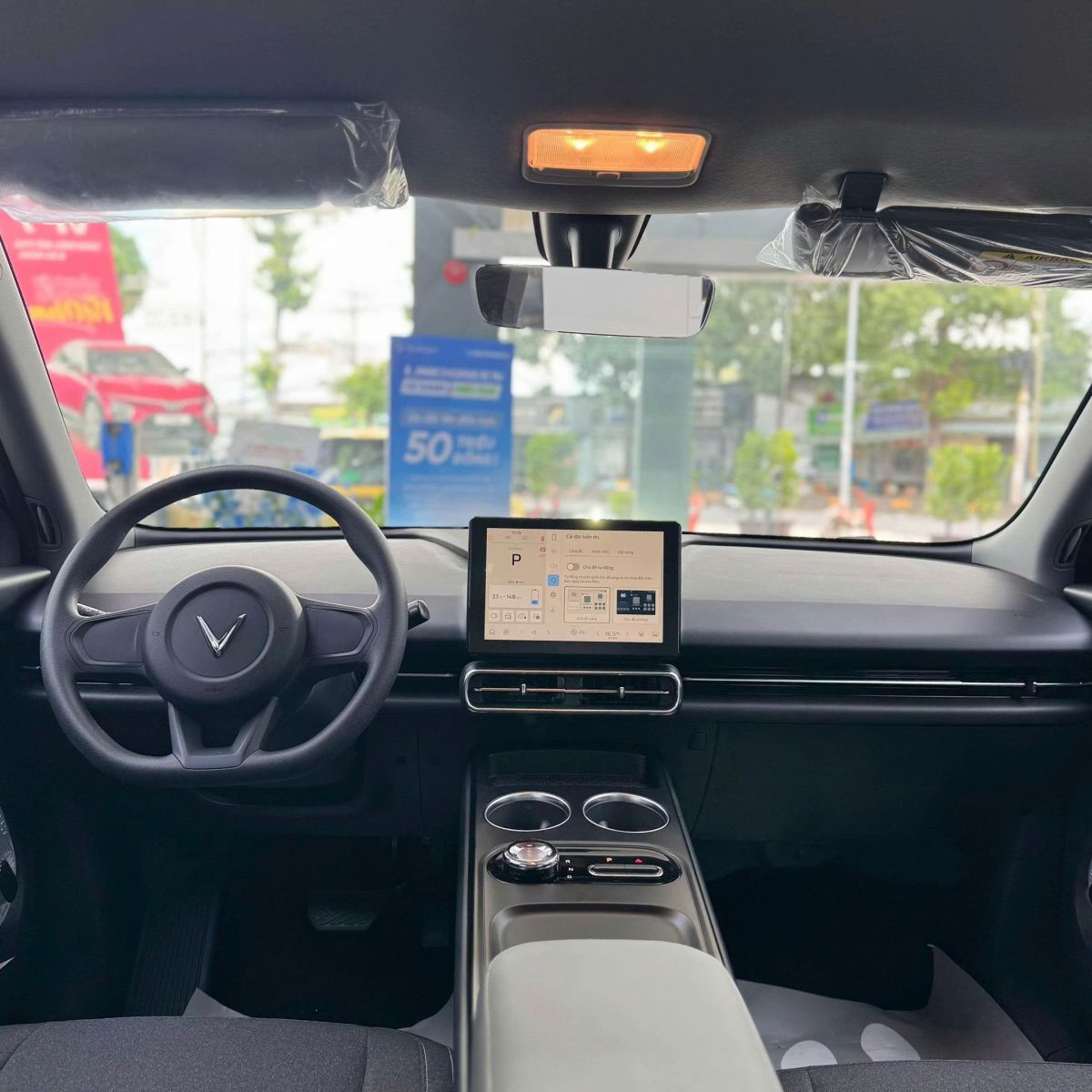 Không gian nội thất VinFast Limo Green