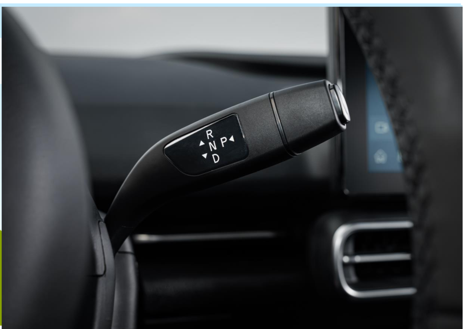 Cần gạt chuyển số phía sau vô-lăng VinFast VF MPV 7
