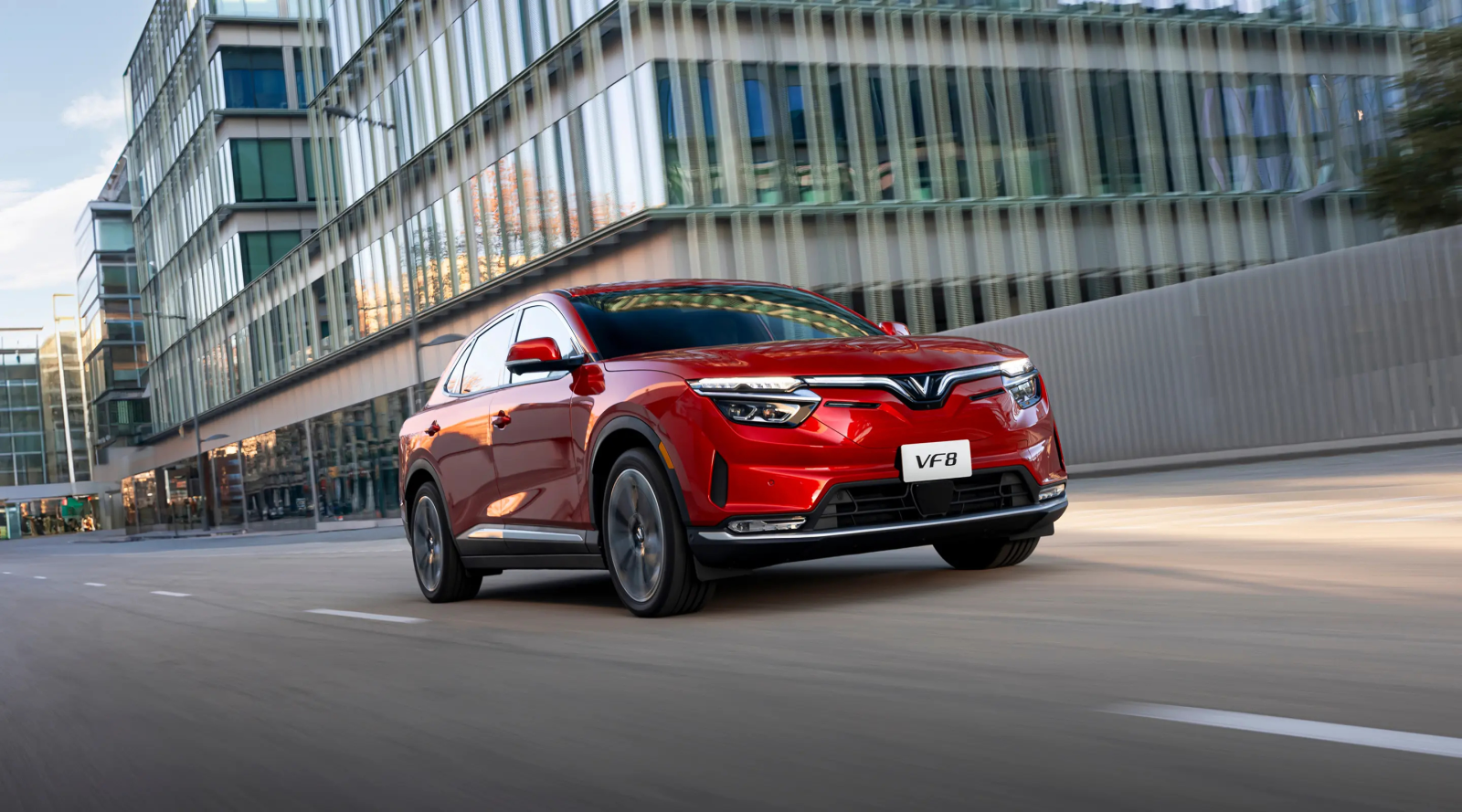 VinFast VF 8 - SUV điện cao cấp